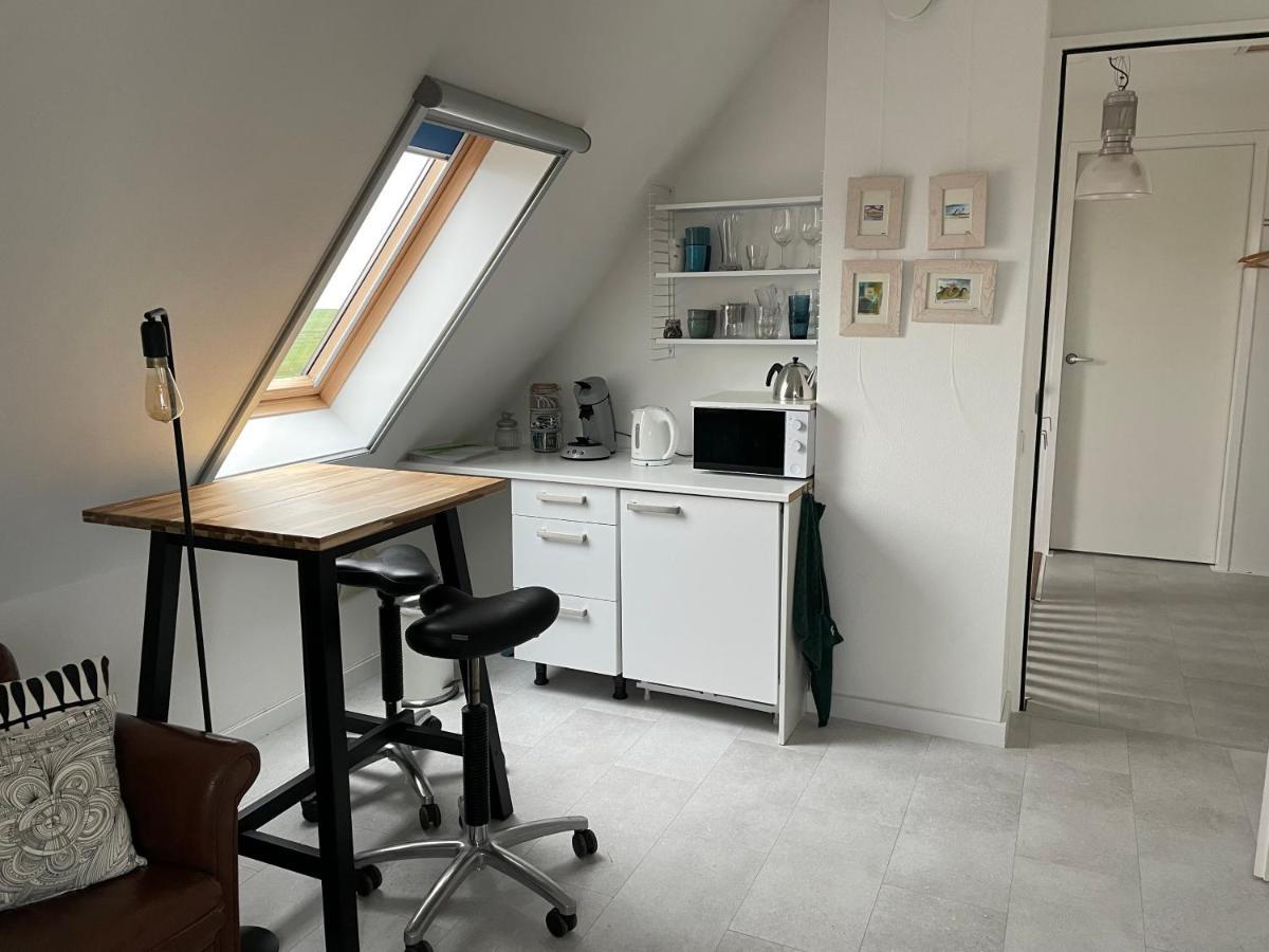 Oosterend  Vrijplaats Bed & Breakfast エクステリア 写真